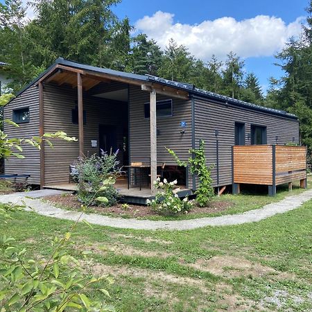 Modernes Tinyhouse Trailer Cabins Am Waldrand - Mit Seezugang エーギング エクステリア 写真